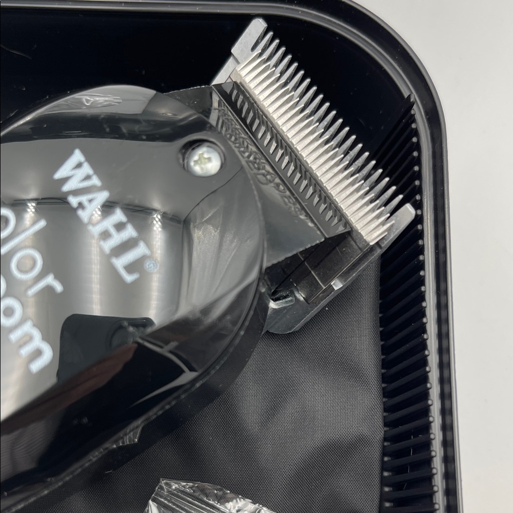 Wahl Color Groom Pet Clippers - Picture 6 of 6